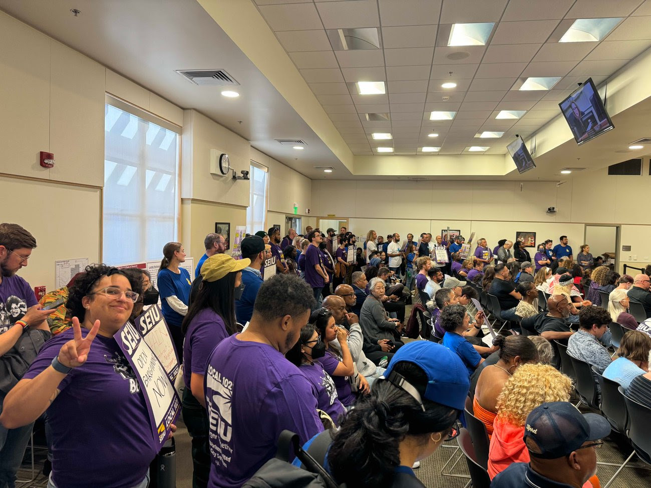 Bargaining Update: 250 Workers Flood Council Meeting; Mayor Expresses Commitment to Open Bargaining and Indexed Wages